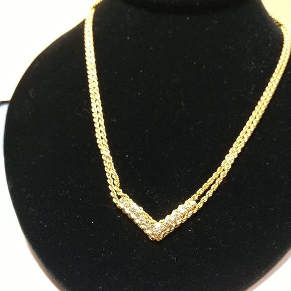 24K Gold-tone Choker Necklace Double Chain with 15  Rhinestones V Shape 16" - Picture 9 of 9